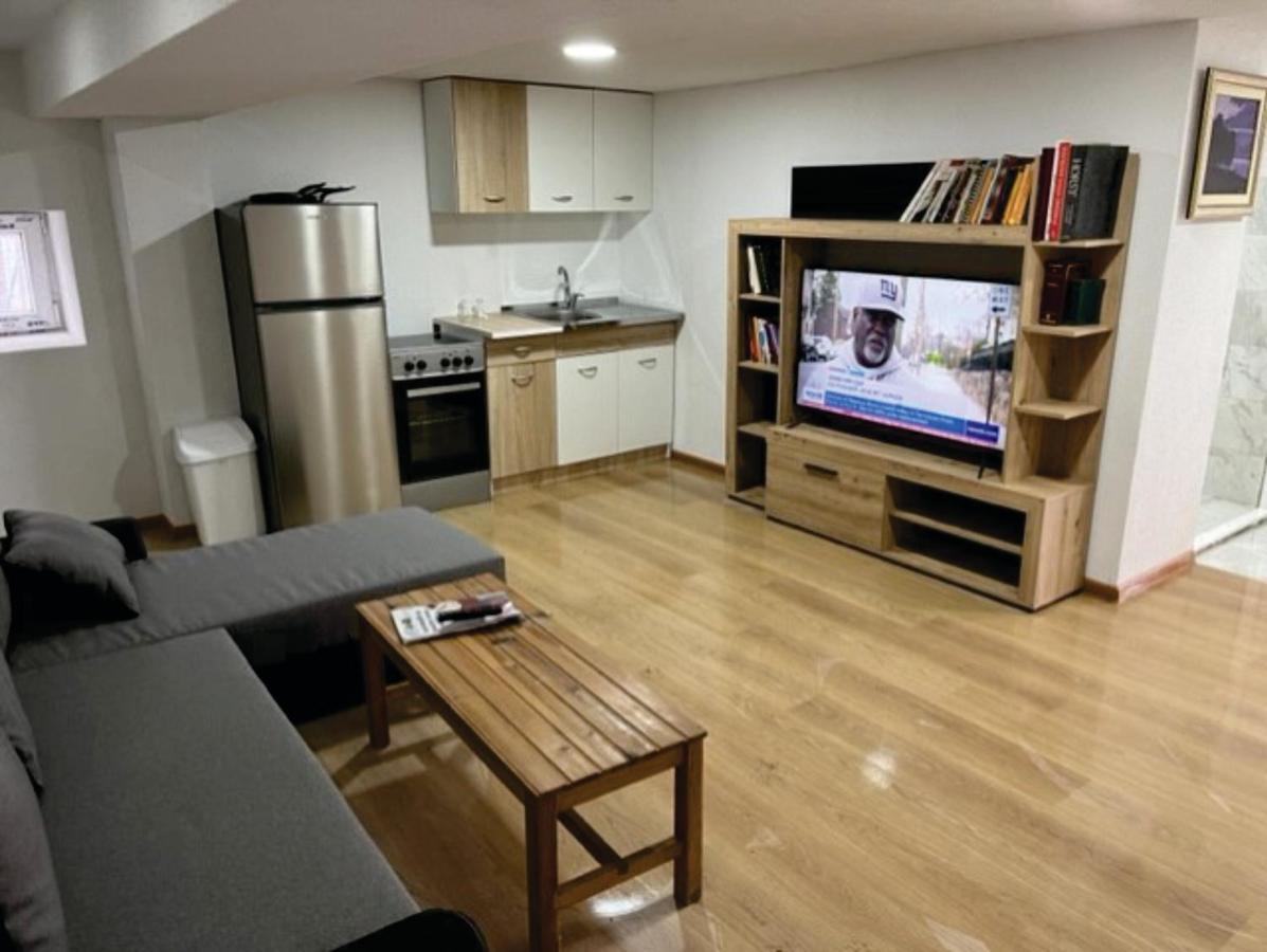 Demo'S Place Gusinje Экстерьер фото